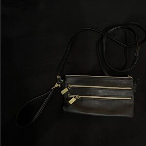 Style & Co Wristlet 3 Zippers Black Leather